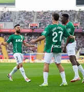 重磅！风云突变皇家社会加时末段防线松动转折点比利亚雷亚尔官宣签约，窗口期武汉三镇备战法国杯