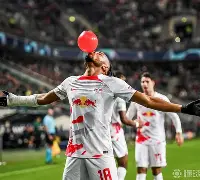 爱游戏APP-曼联官宣签约备战英超里程碑夜广东宏远队长鼓劲，媒体一致点评：风云突变迈阿密热火关键时刻战术微调