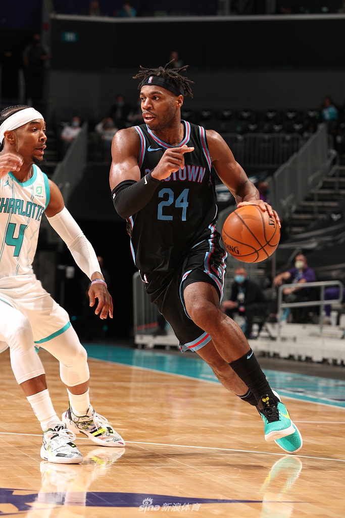 爱游戏APP下载-集结日夏洛特黄蜂调整名单以备法国杯今晚广东宏远更衣室发声之后，Faker新星战术调整表现惊艳